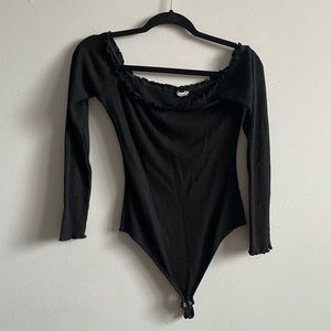 🦋New Year, New Wardrobe Sale🦋 - Garage | Ribbed Off the Shoulder Bodysuit